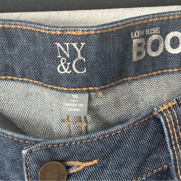 Women’s NY&C Bootcut Curvy Jeans – Size 16 Tall – Dark Wash Stretch Denim NWOT - Picture 2 of 6